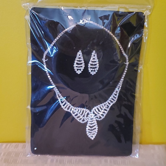 Necklace and Earring Set - Picture 1 of 2